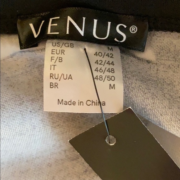 Dress - Picture 7 of 7